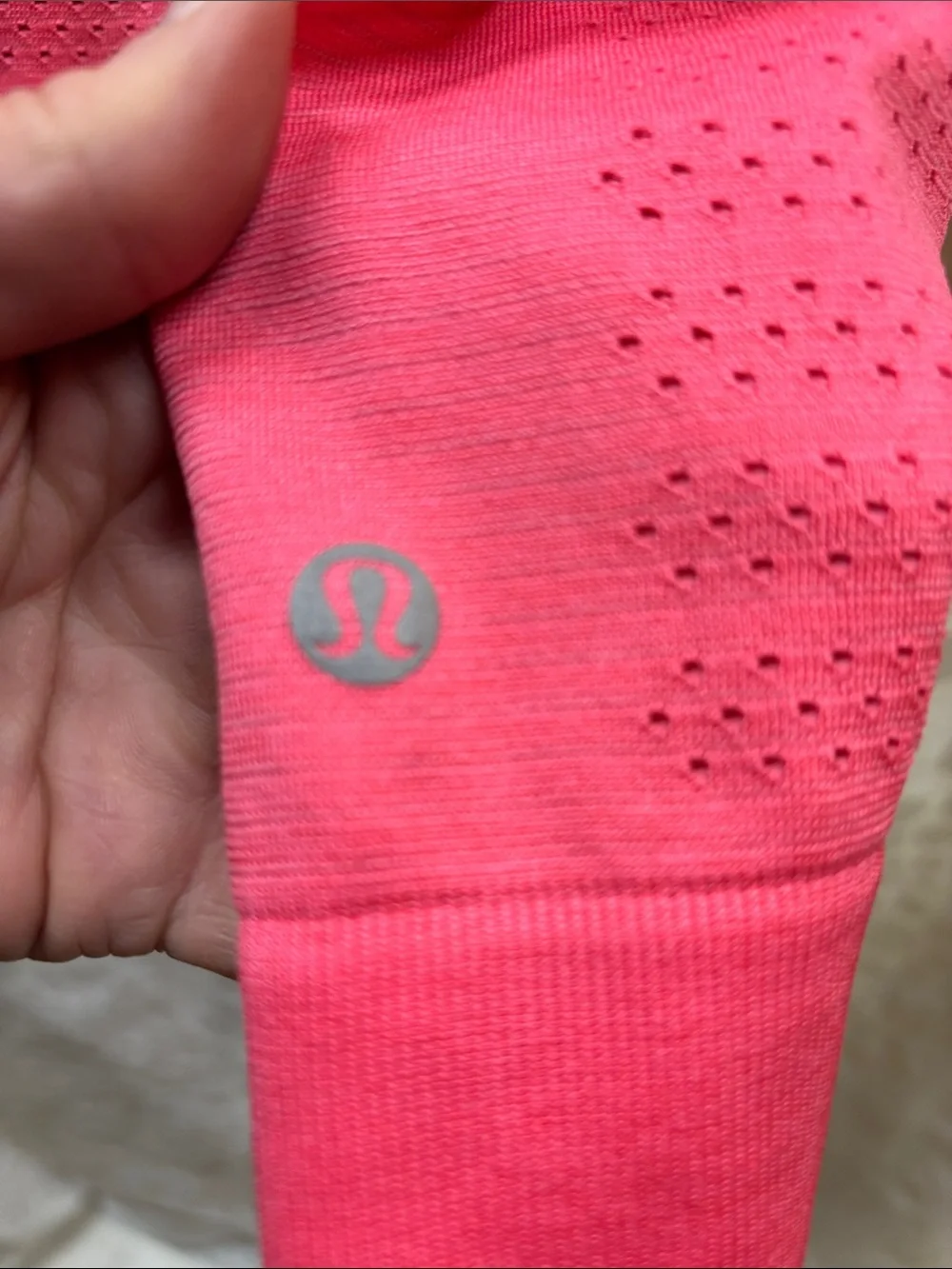 Lululemon Breeze Relax Sleeveless Pink Tank Top- lip gloss